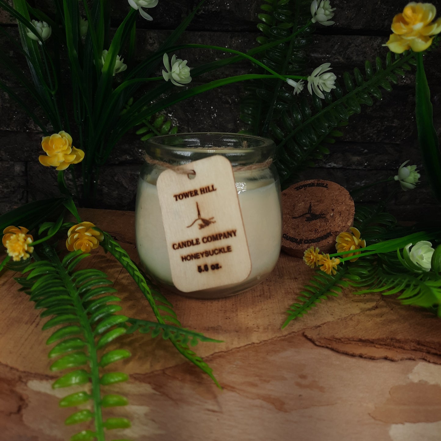 Honeysuckel Squat Candle