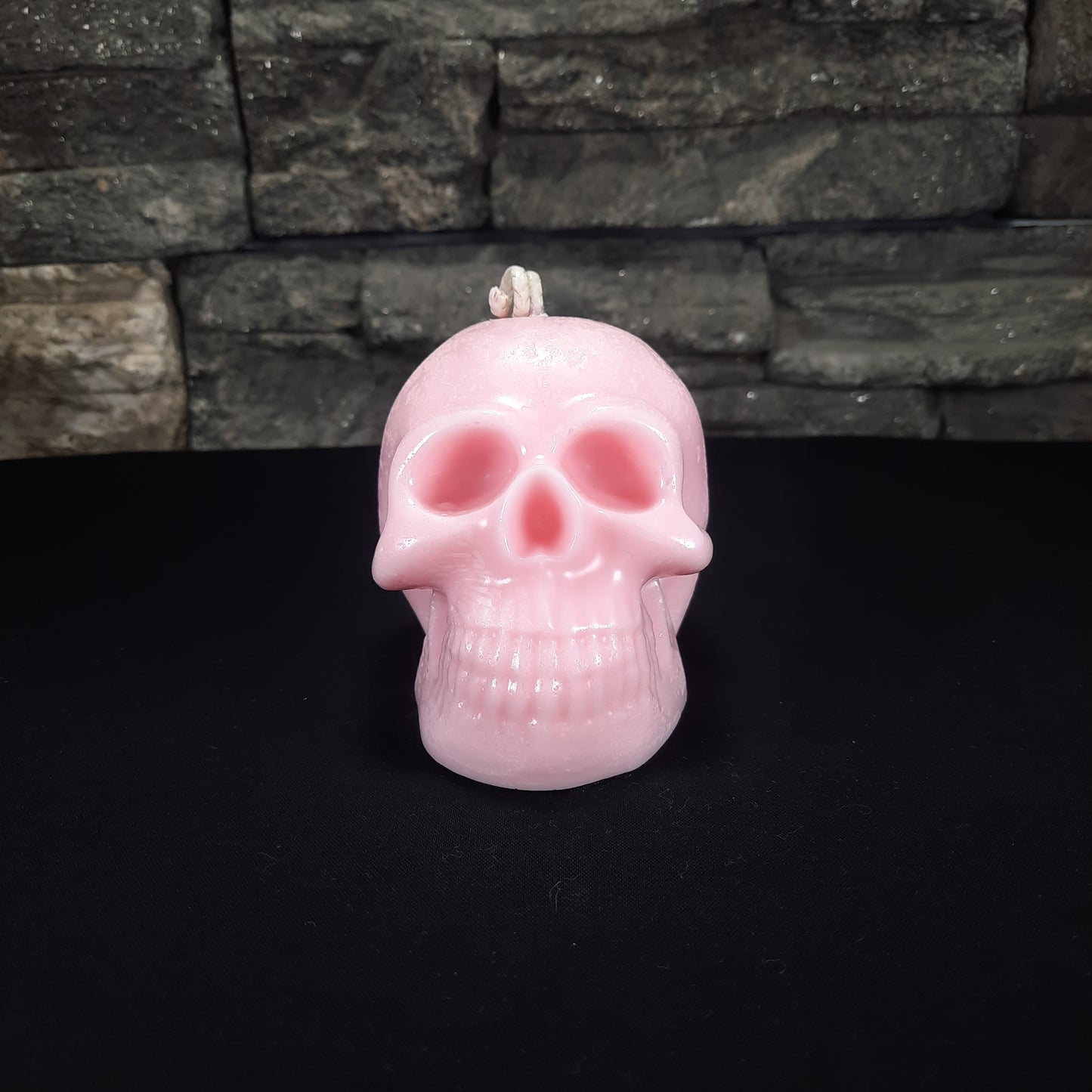 Skull Pillar Twisted Peppermint BBW Type Candle